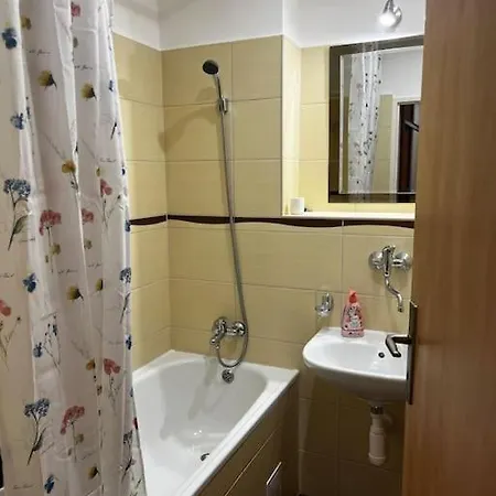 Rodinny Apartman Nedaleko Centra Banska Bystrica Exterior photo